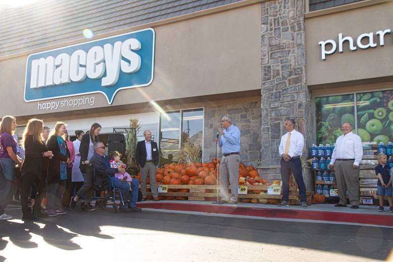 New Macey's Grocery Store Is Now Open In Highland