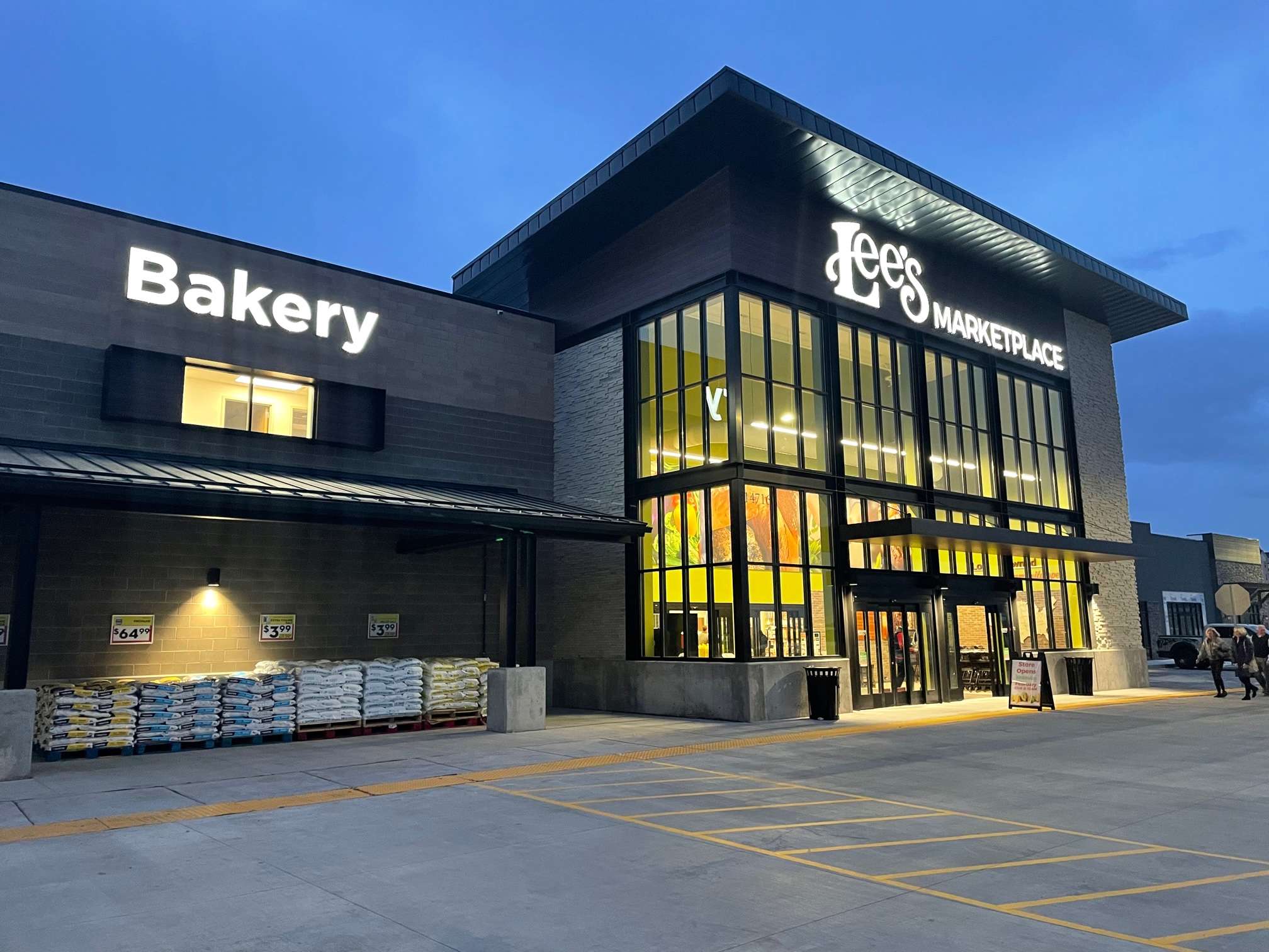 Lee's Marketplace Opens New Herriman Location - Associated Food Stores